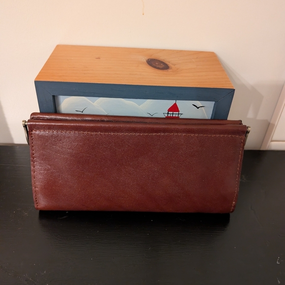 Patricia Nash Loxley Wallet. NWT. - Picture 4 of 8